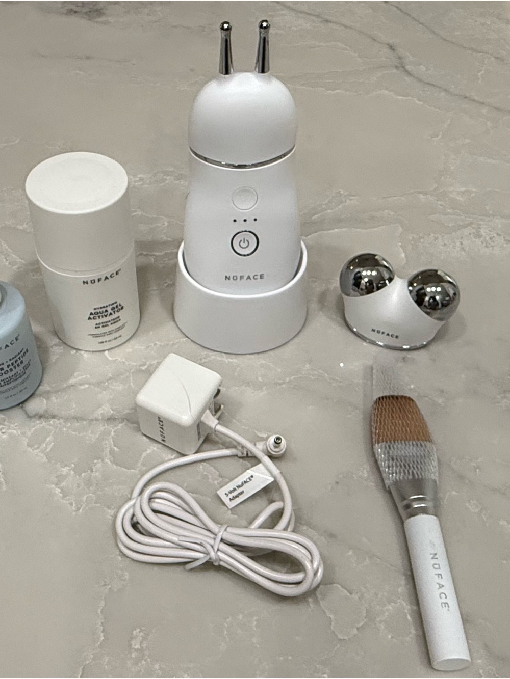 NuFACE White Microcurrent Facial Toning Kit with Dual-Sphere Attachment